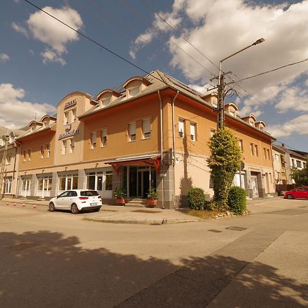 Hotel Vadaszkuert Superior Szekesfehervar Exterior photo
